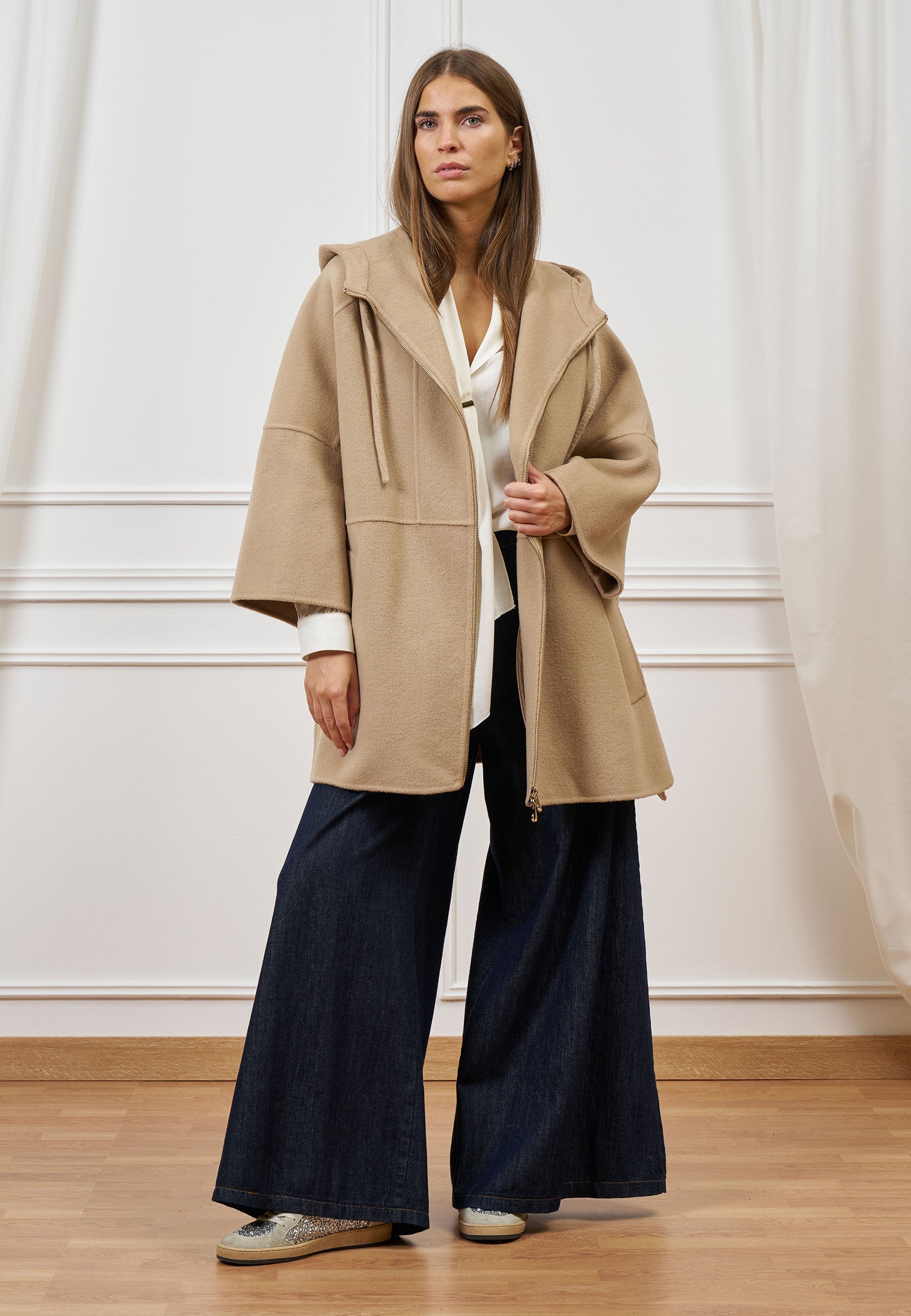 Zip-up coat with hood