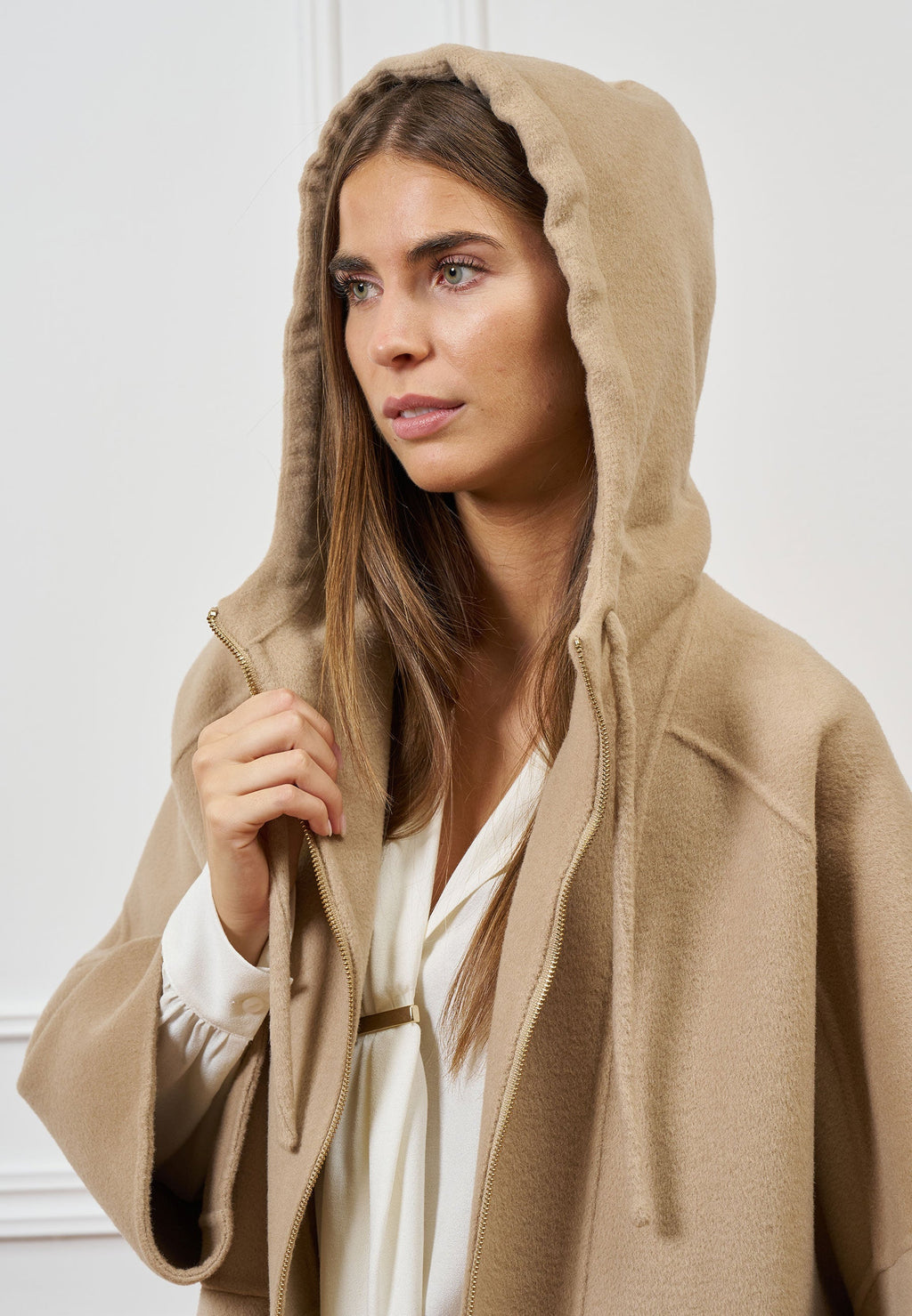 Zip-up coat with hood