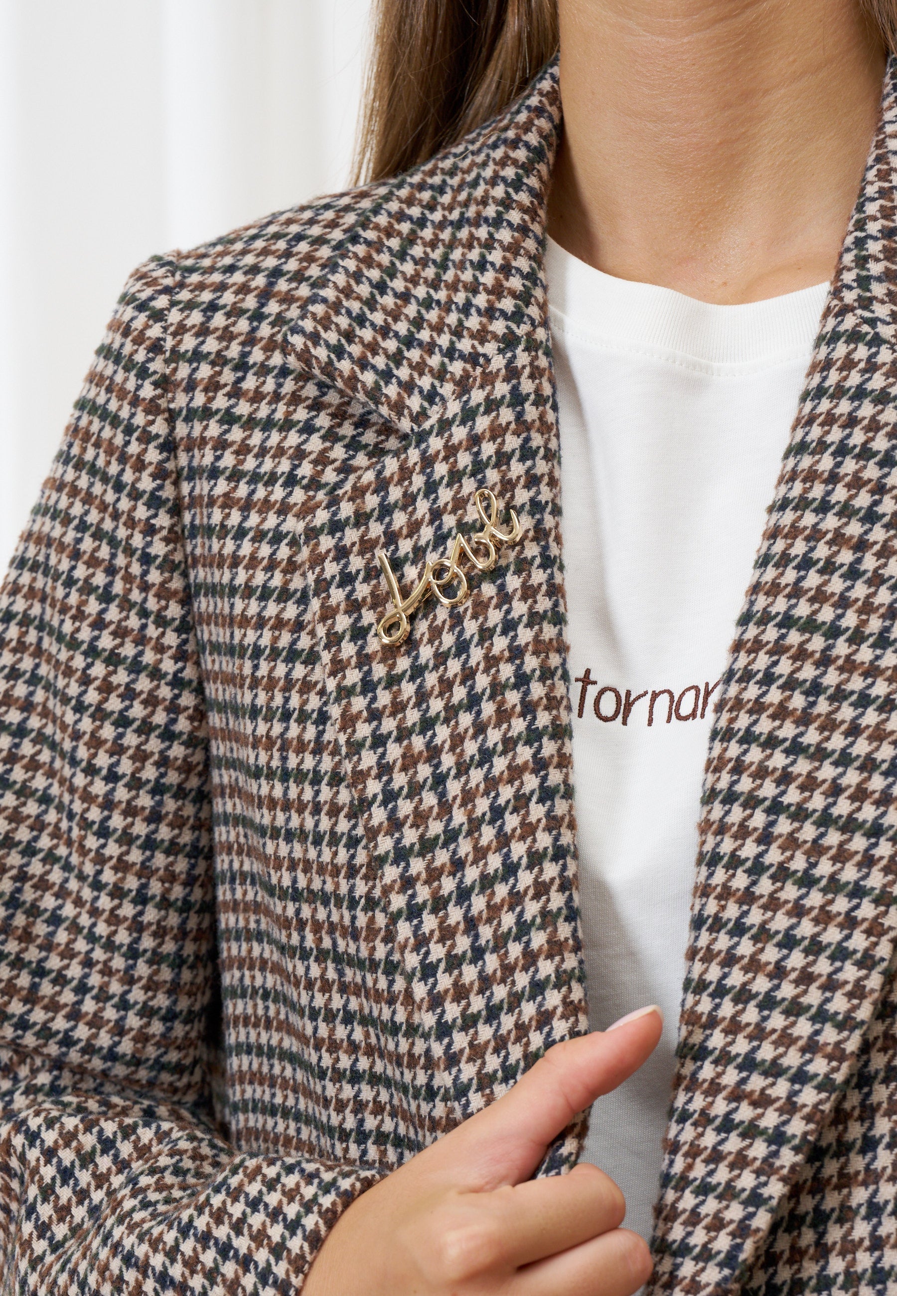 Short houndstooth coat