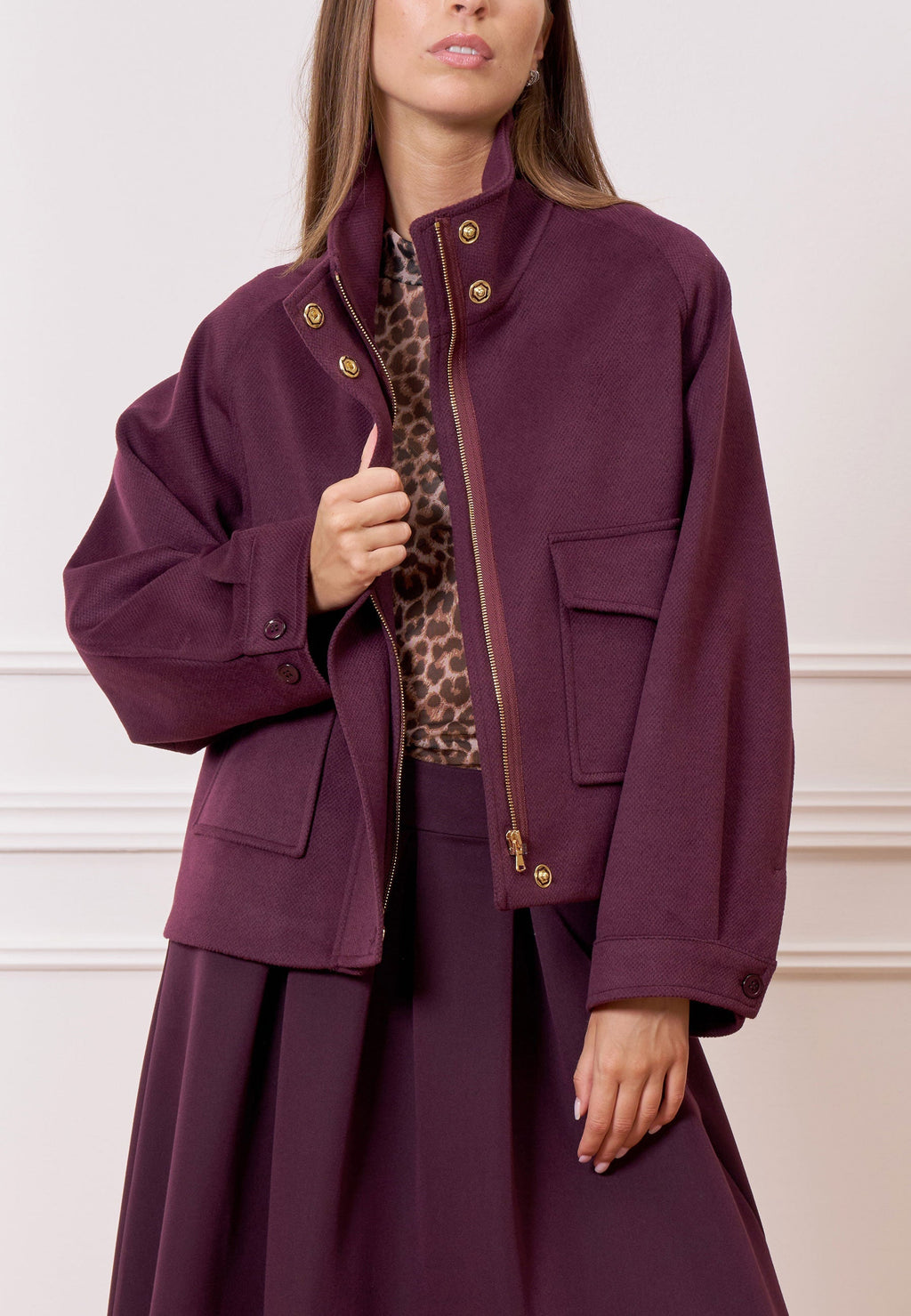 Short coat with front pockets