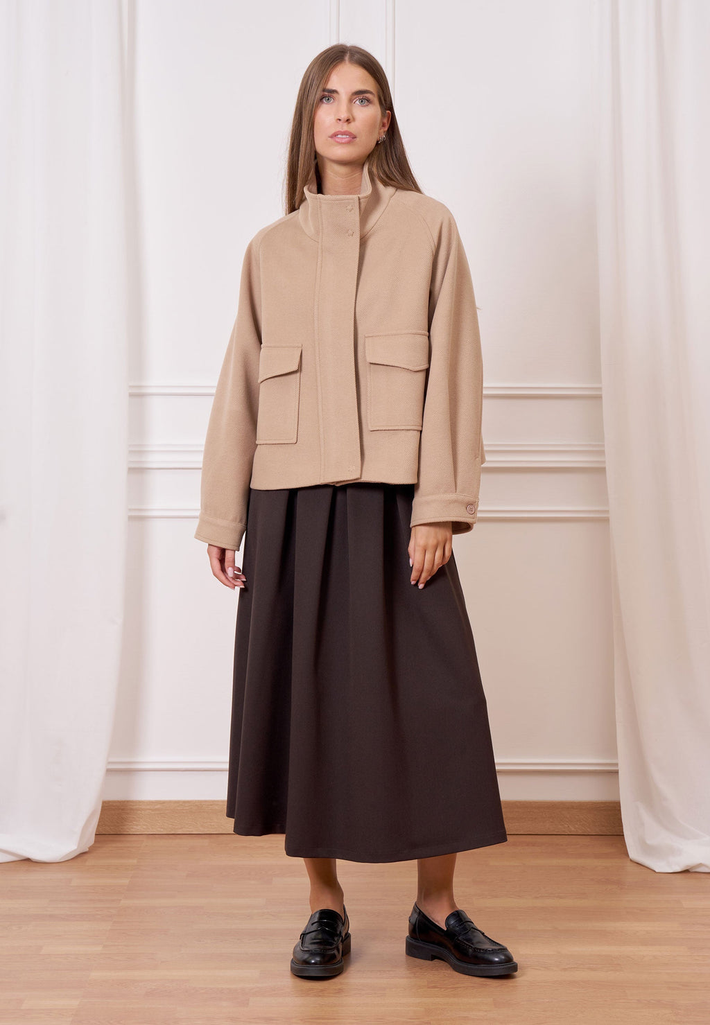 Short coat with front pockets