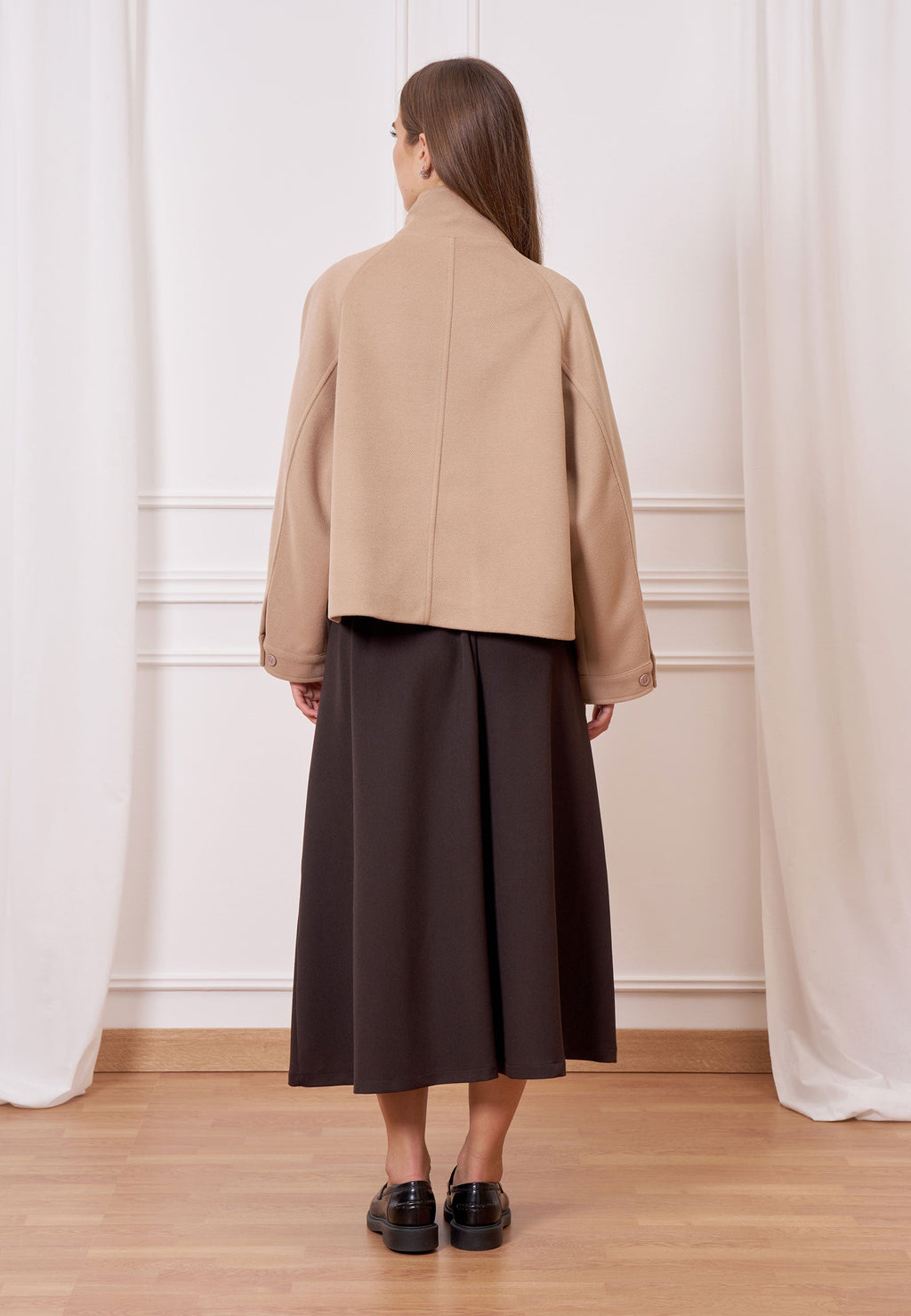 Short coat with front pockets