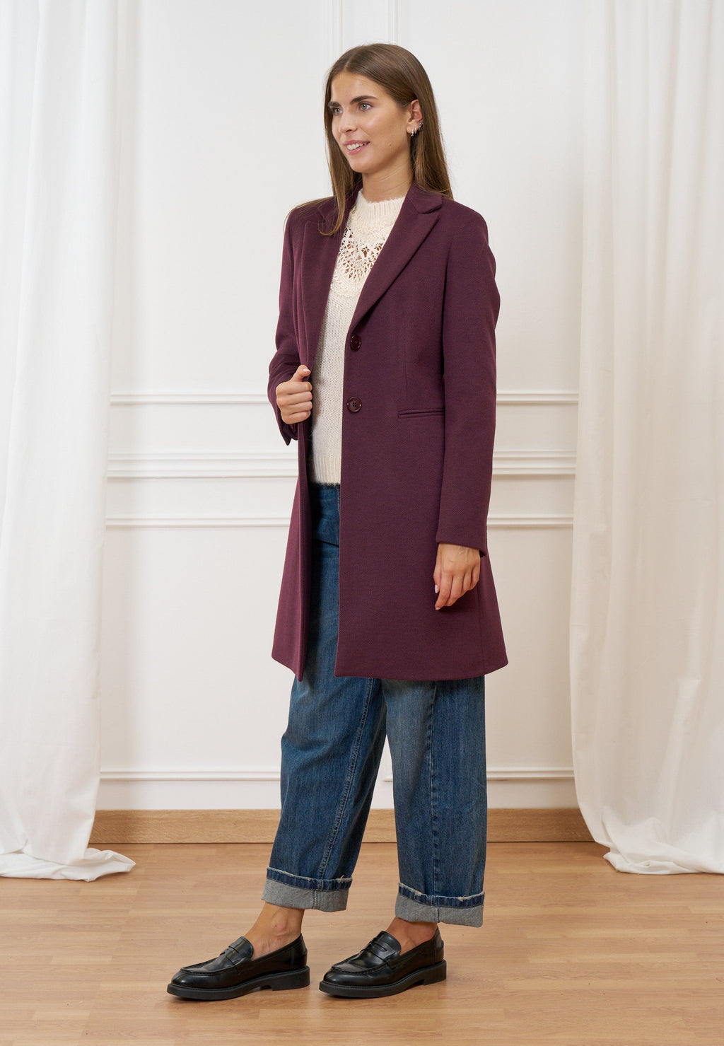 Classic single-breasted coat