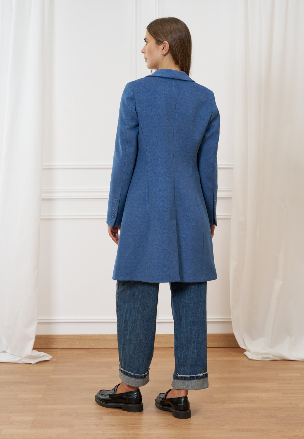 Classic single-breasted coat