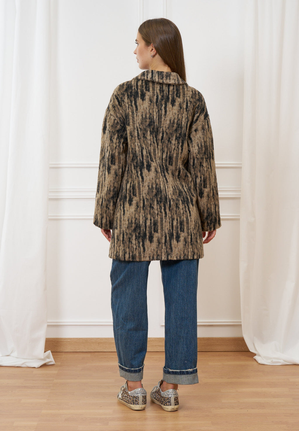 Single-breasted patterned coat