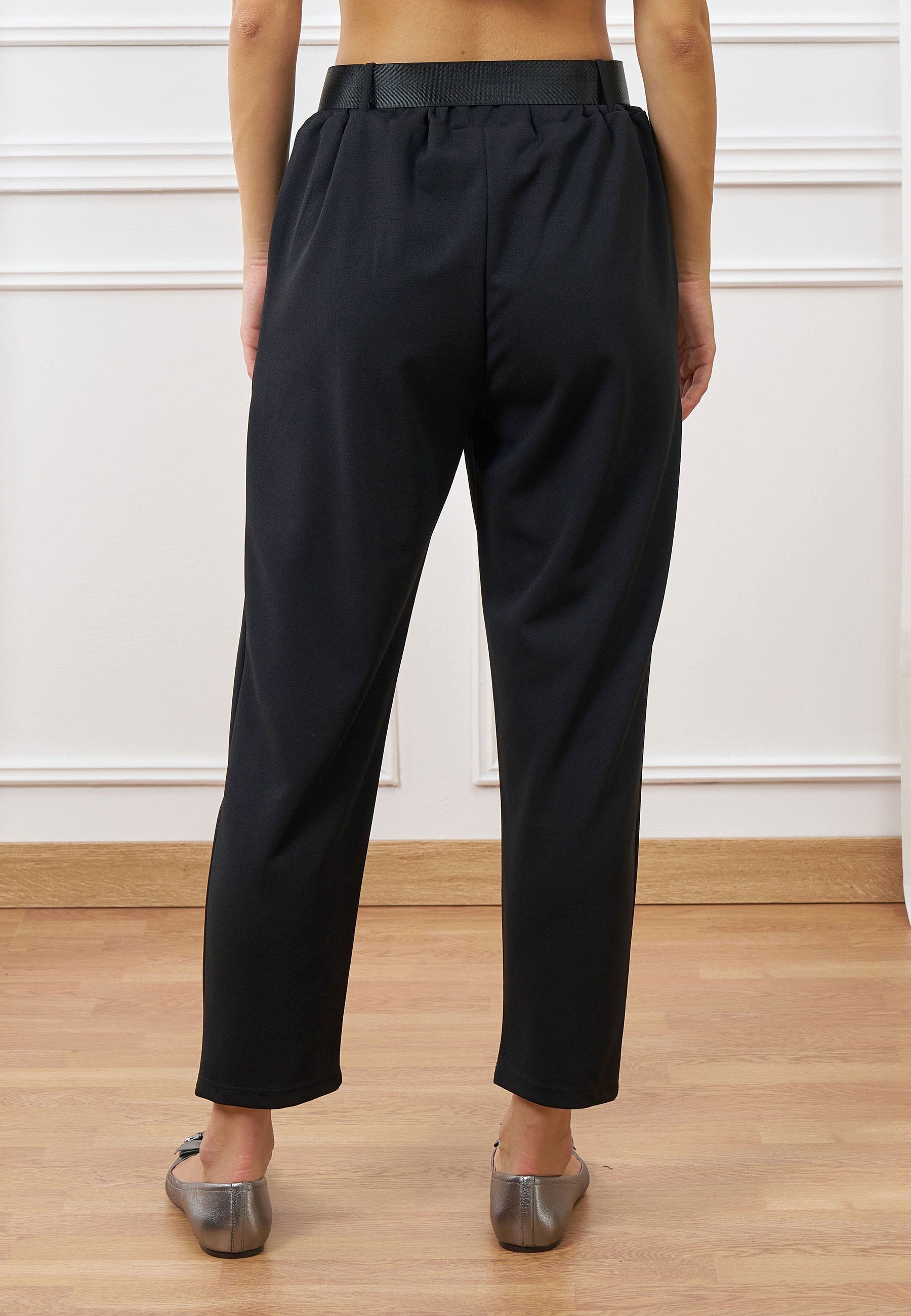 Wide elastic pants