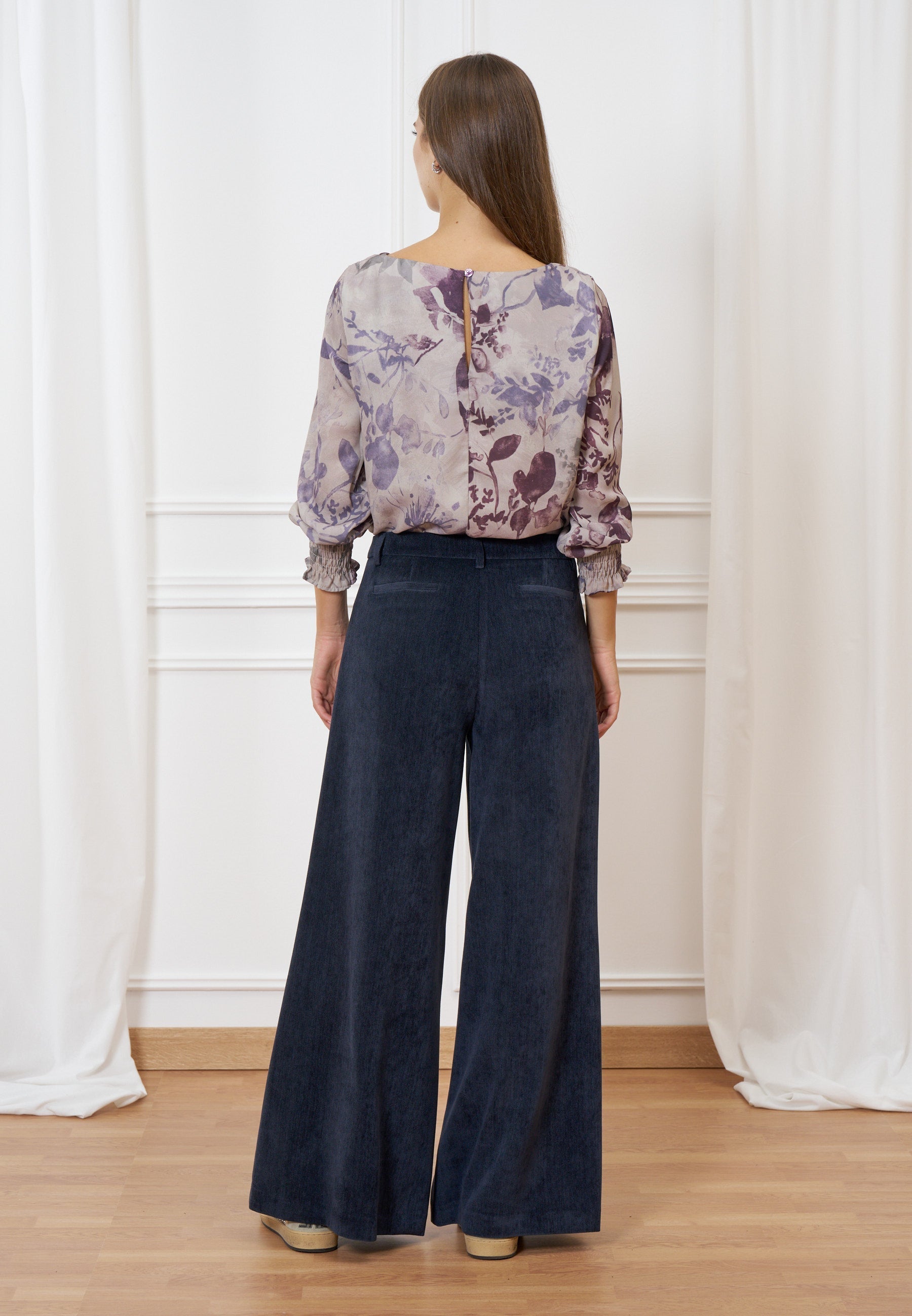 Wide velvet pants