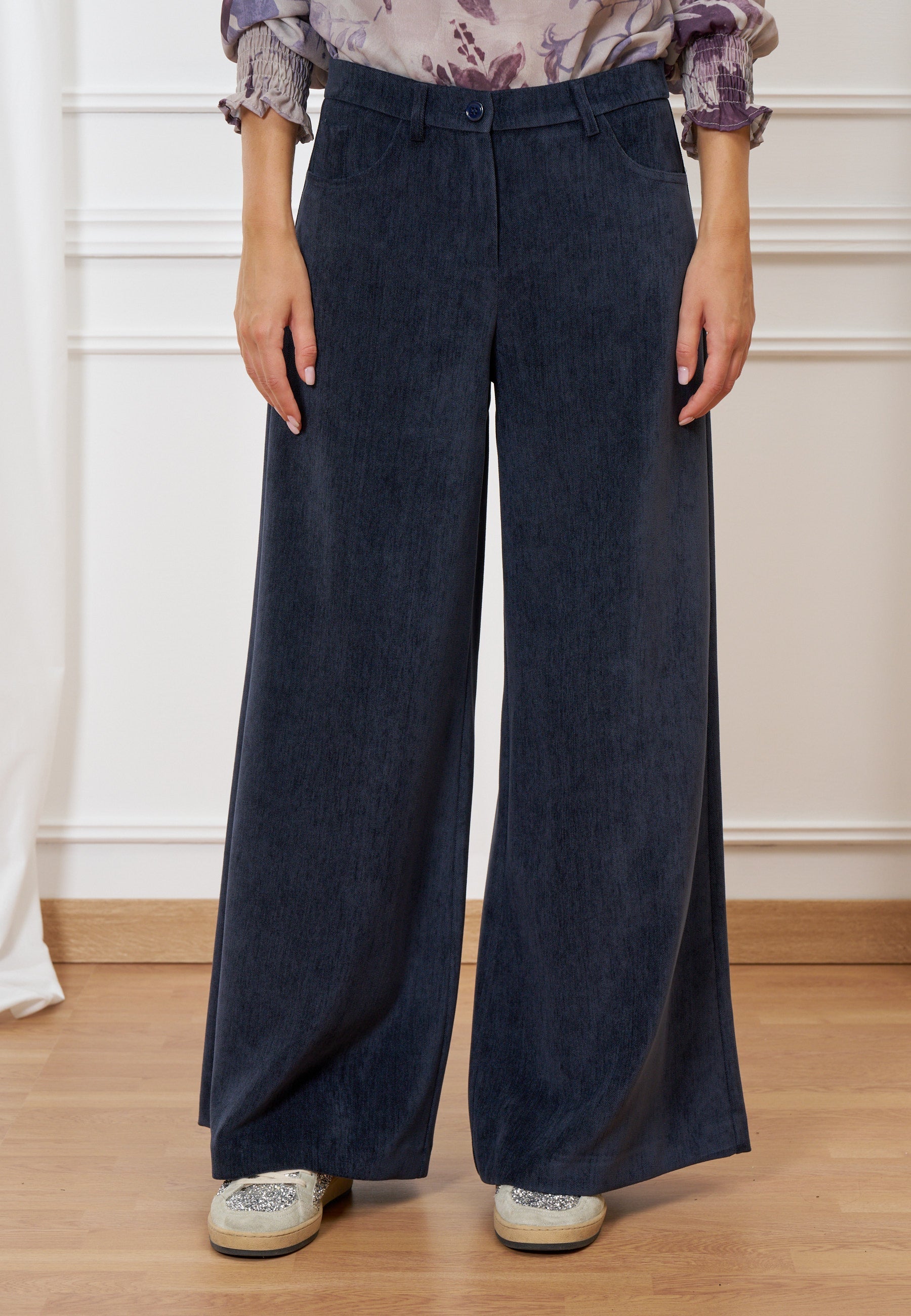 Wide velvet pants