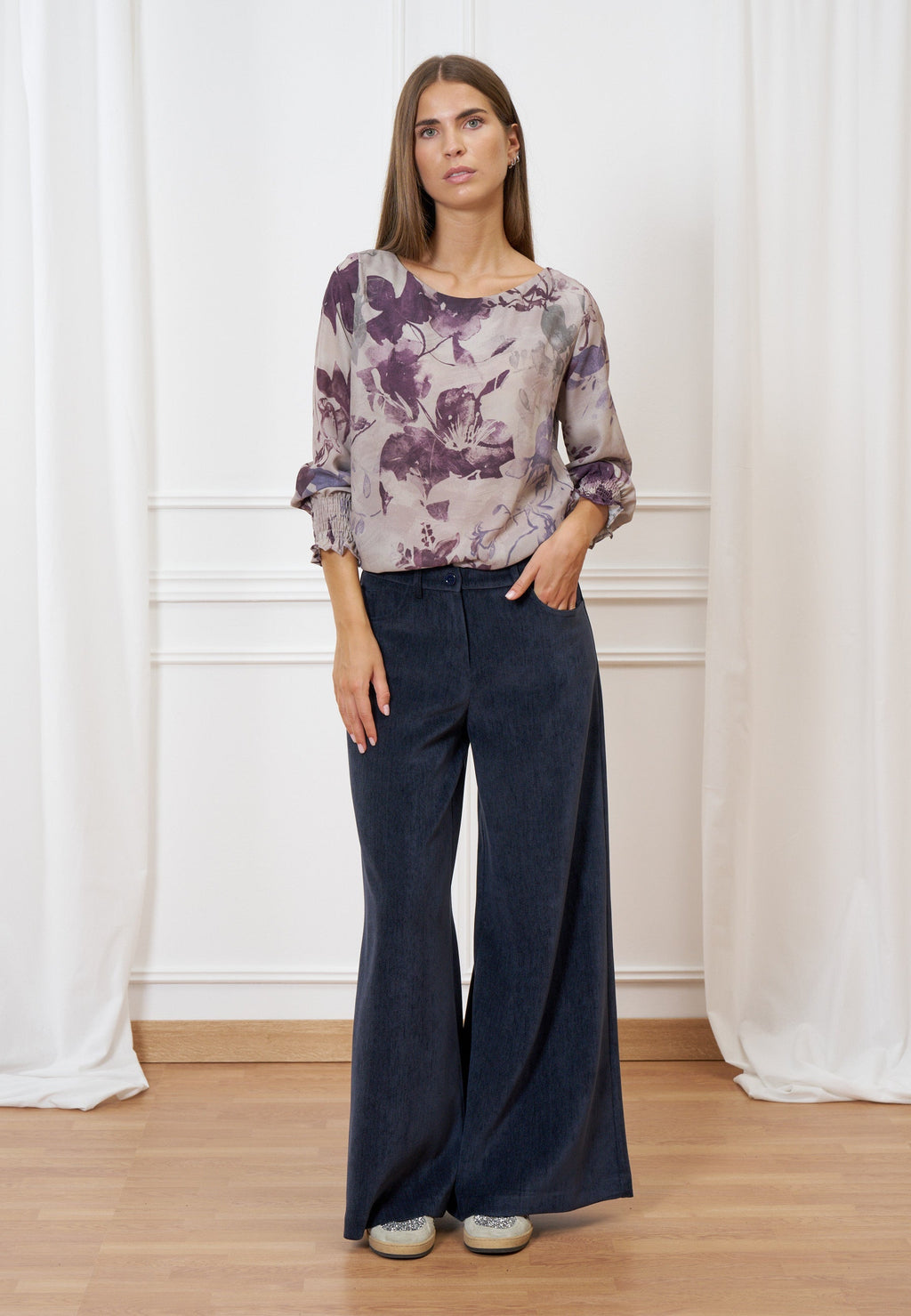 Wide velvet pants