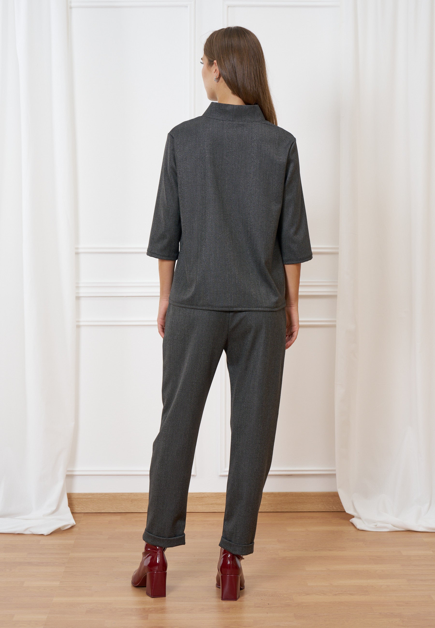 Straight pants with turn-ups