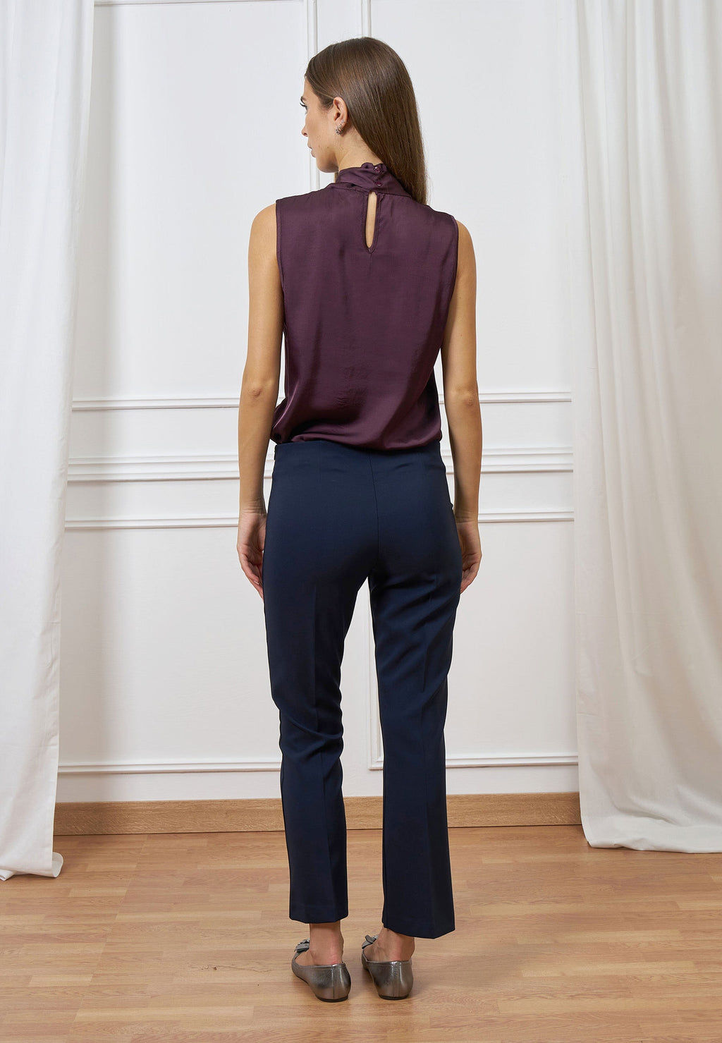 Straight pants with side zipper